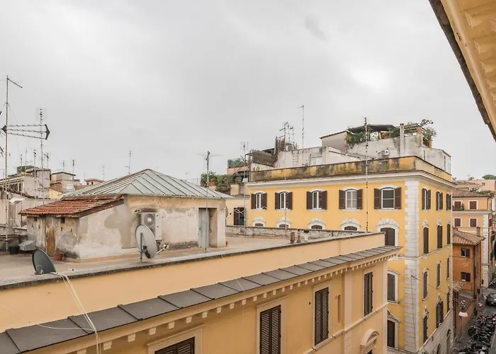 Warm In Ancient Building In Vatican-p S Pietro Appartement *