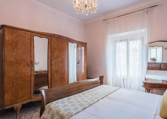 Appartement Warm In Ancient Building In Vatican-p S Pietro Rome